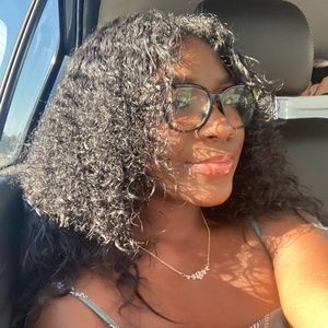 Meet your Posher, Camillethegrandiose